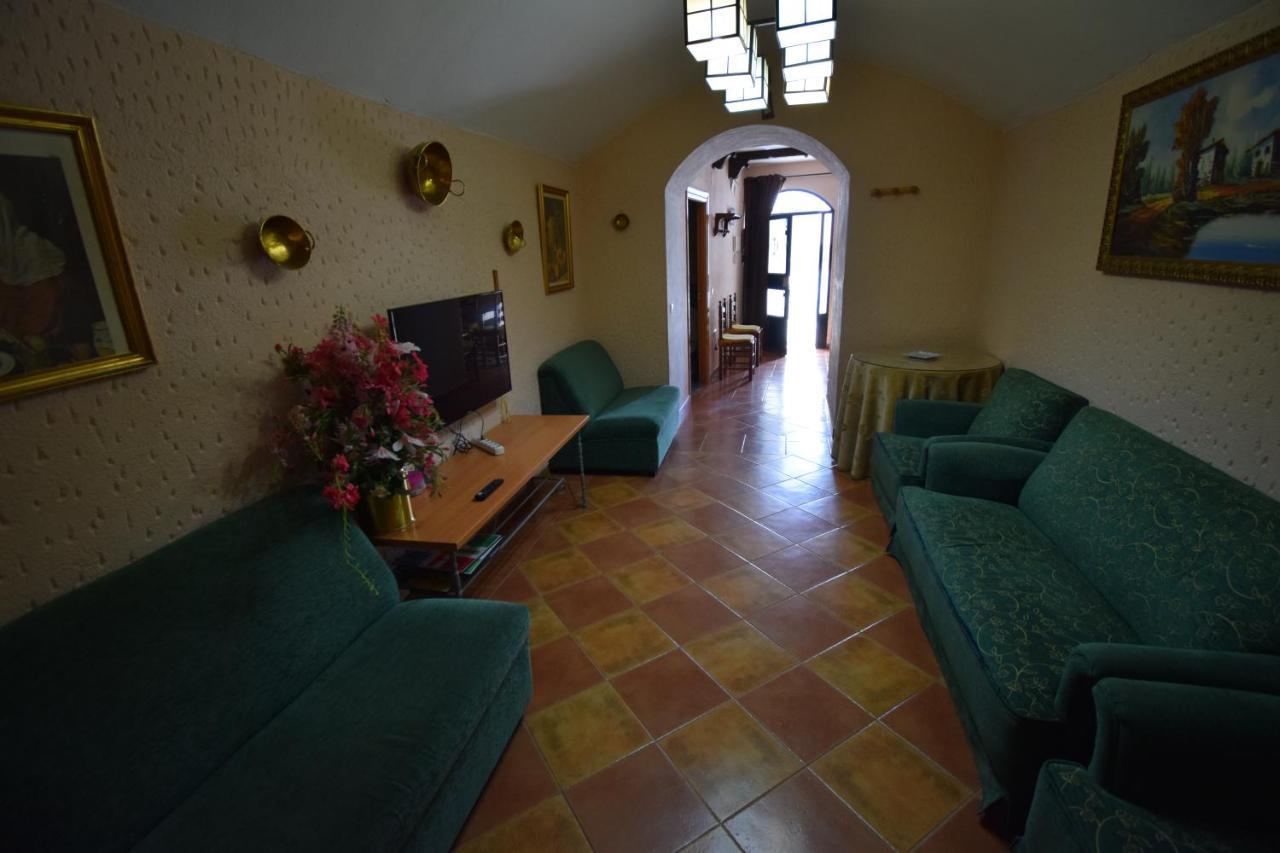 Apartamentos Horno Y Casa De Dulce Purullena Dış mekan fotoğraf