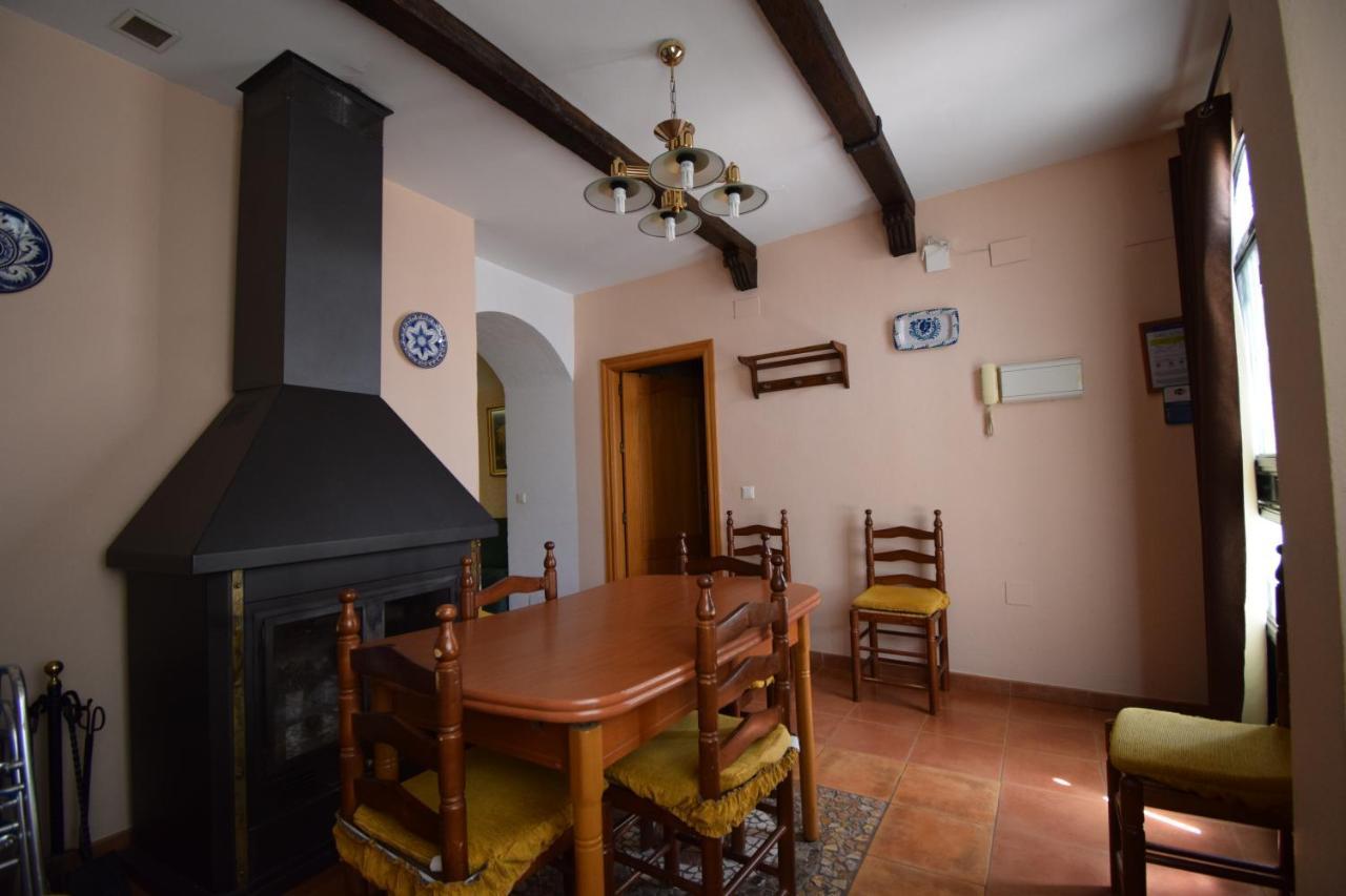 Apartamentos Horno Y Casa De Dulce Purullena Dış mekan fotoğraf