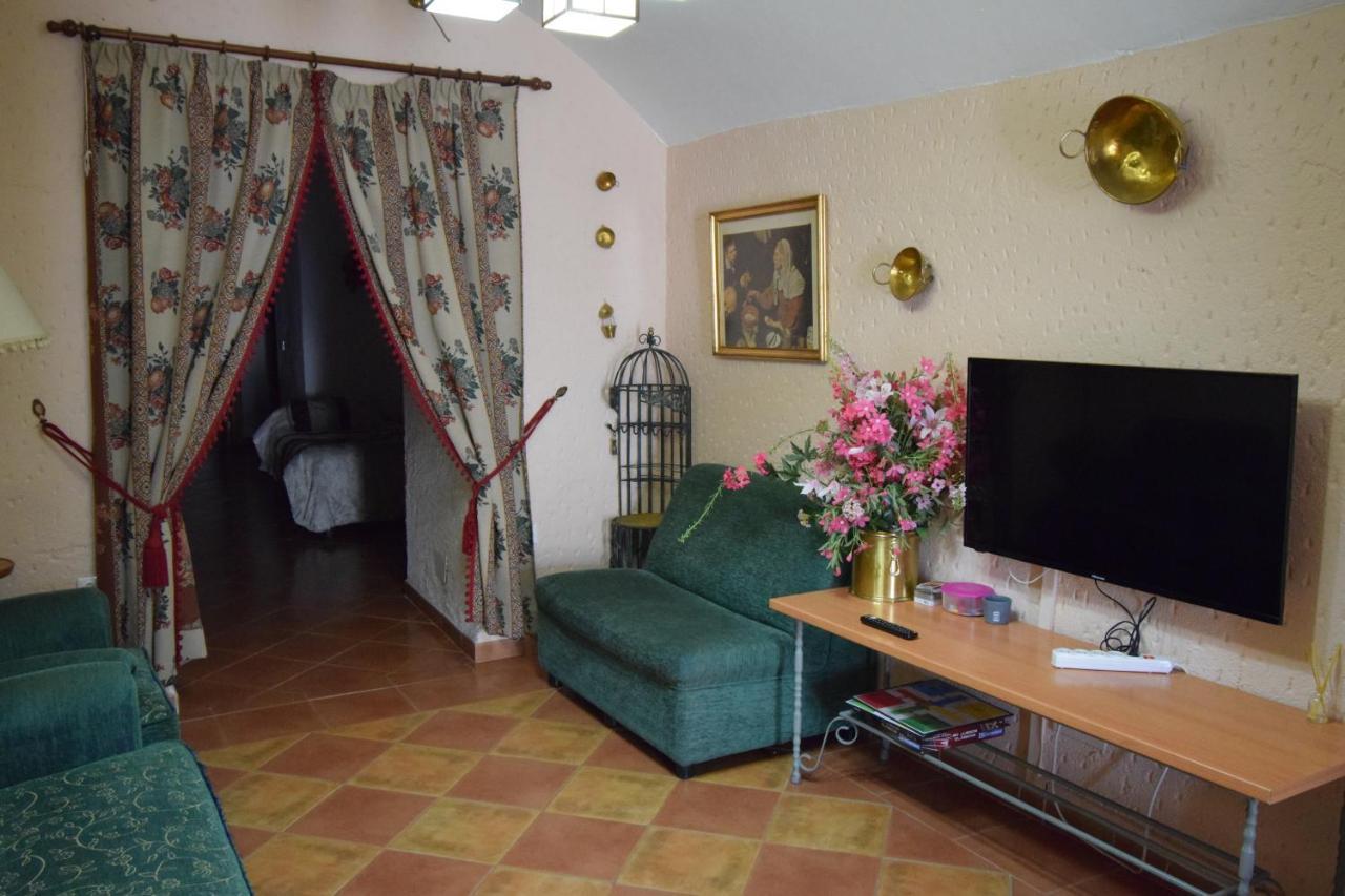 Apartamentos Horno Y Casa De Dulce Purullena Dış mekan fotoğraf