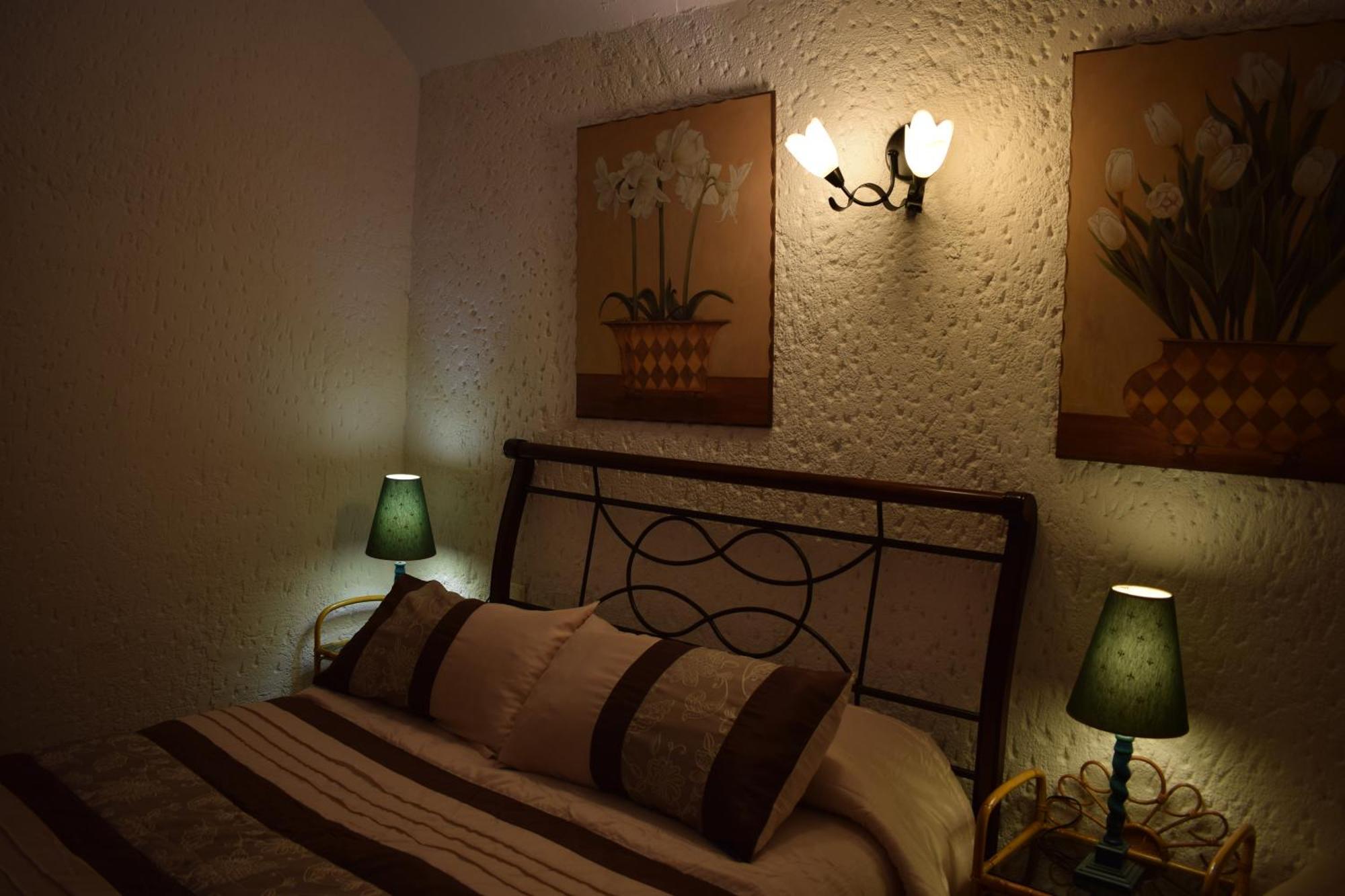 Apartamentos Horno Y Casa De Dulce Purullena Dış mekan fotoğraf